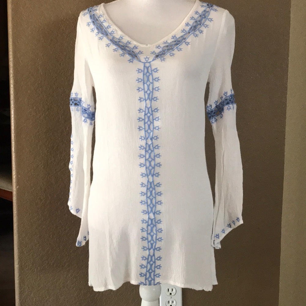 Glamorous XS Gauze Embroidered Cut Out Boho Tunic
